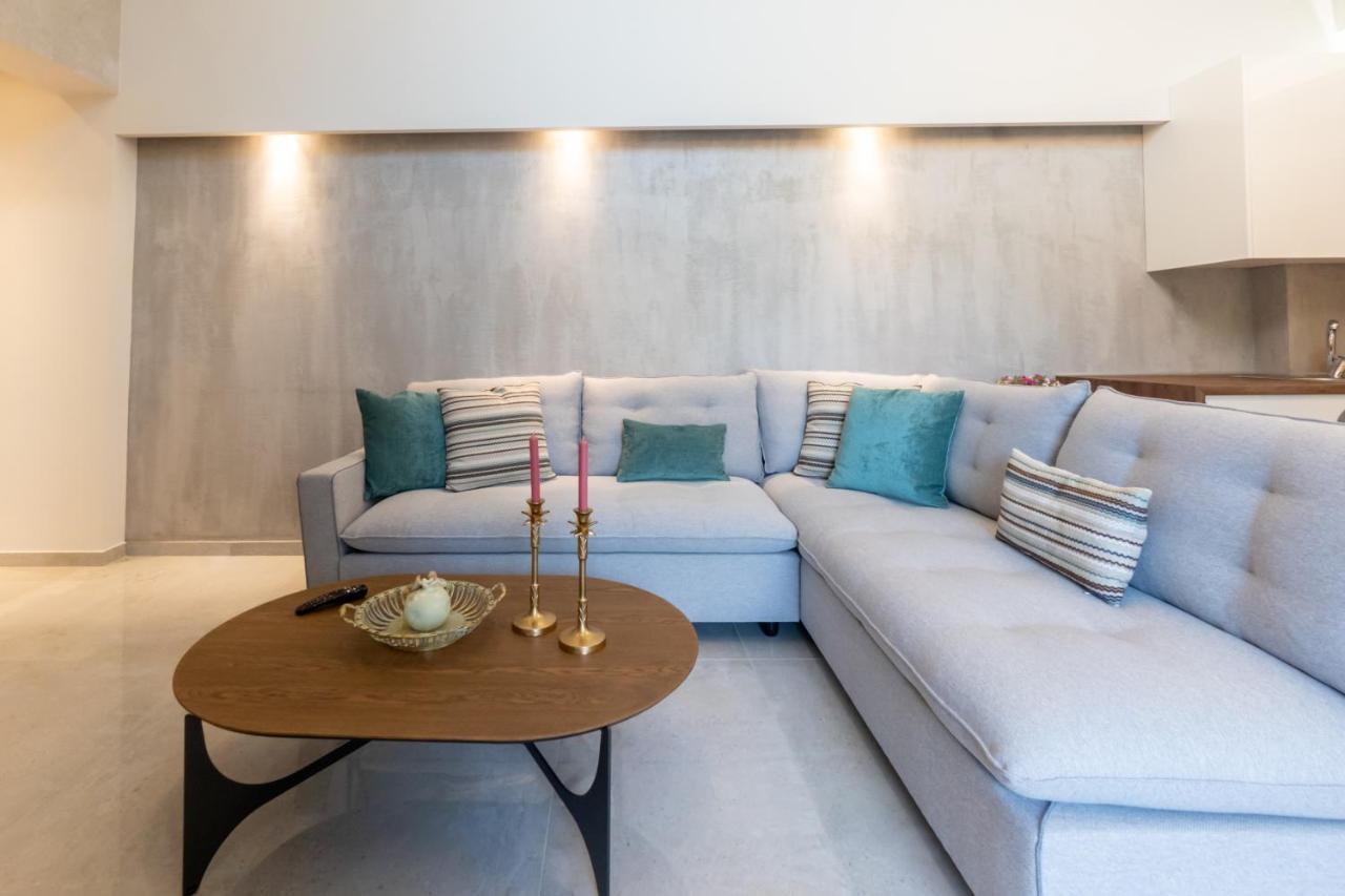 3 Doors Villas Nea Iraklitsa ภายนอก รูปภาพ