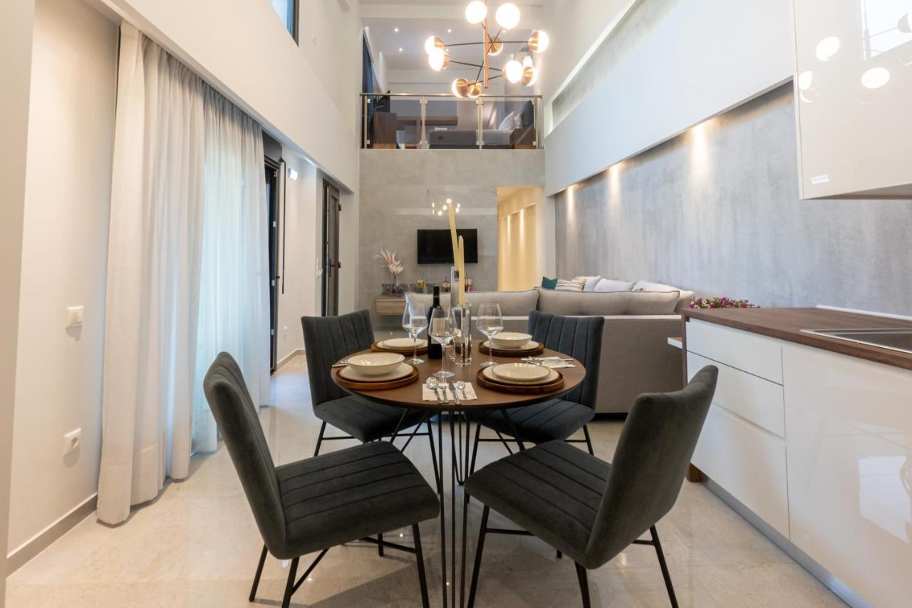 3 Doors Villas Nea Iraklitsa ภายนอก รูปภาพ