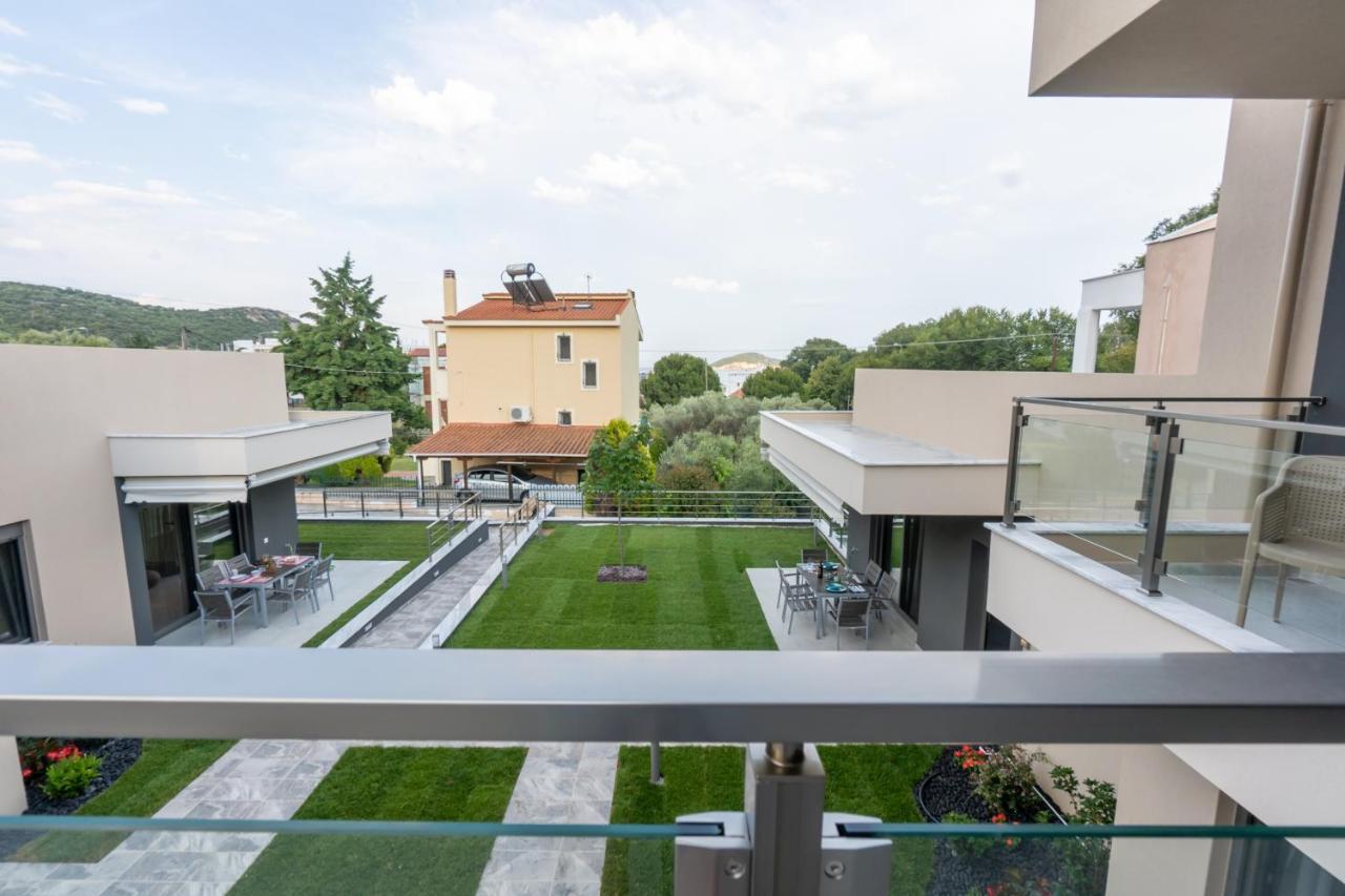3 Doors Villas Nea Iraklitsa ภายนอก รูปภาพ